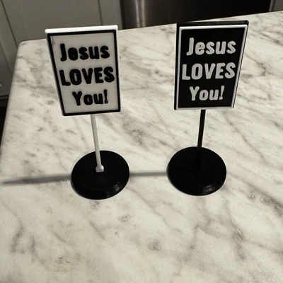 Bảng hiệu Jesus Loves You