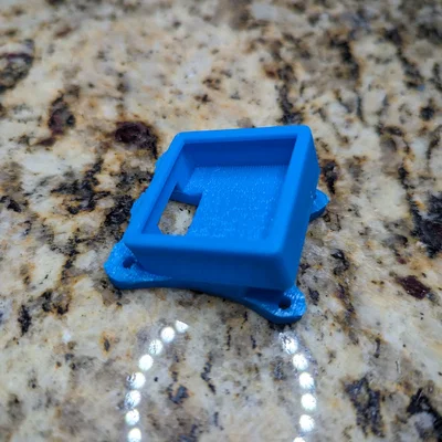 Ngàm gắn GPS BE880 cho khung drone Foxeer Aura 6