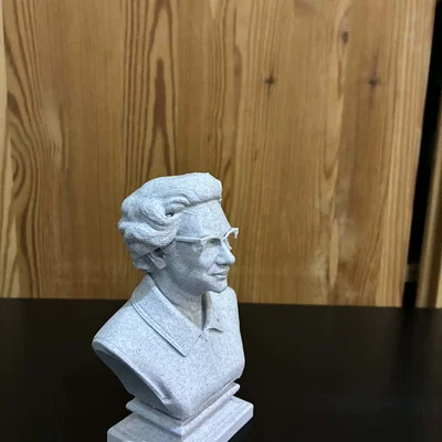 Tượng bán thân Creola Katherine Coleman Johnson