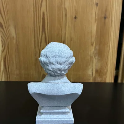 Tượng bán thân Creola Katherine Coleman Johnson