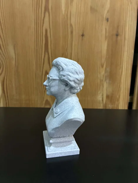 Tượng bán thân Creola Katherine Coleman Johnson - Image 5