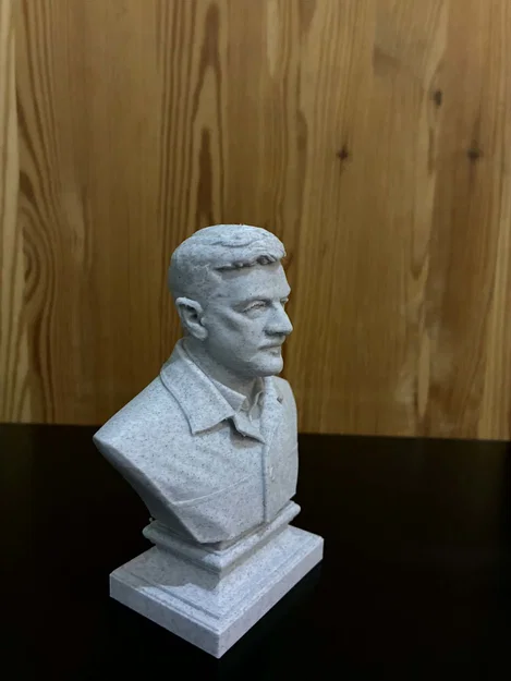 Tượng bán thân Tổng thống Volodymyr Oleksandrovych Zelensky - Image 3