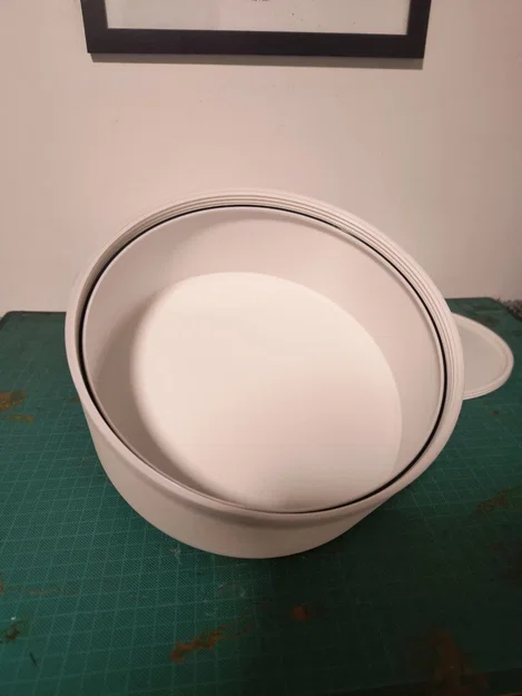 Hộp đựng cuộn nhựa in 3D có gioăng kín giúp bảo quản tối ưu - Image 2