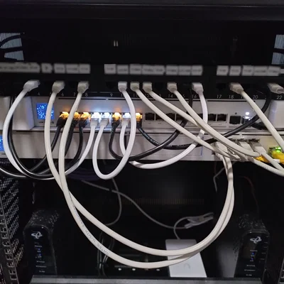 Tai Gắn Tủ Rack cho Ubiquiti USW Pro Max 16