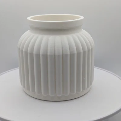 Chậu cây / Bình hoa có vân dọc hiện đại (Thiết kế thủ công)