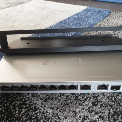 Tai gắn Rack cho Switch Zyxel XGS1210-12