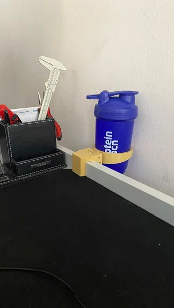 Giá Đỡ Bình Lắc Protein Gắn Bàn (78mm) – Tiện Lợi Cho Bàn Làm Việc - Image 1