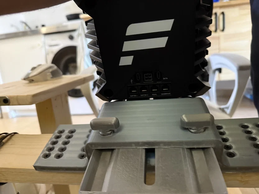 Ngàm Trượt Điều Chỉnh Vô Lăng cho Fanatec CSL DD (Hệ thống ray tới lui) - Image 4