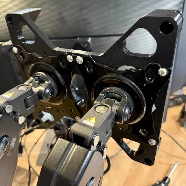 Giá treo VESA cho Minisforum HX99G mini PC gắn màn hình hoặc tay đỡ - Image 4