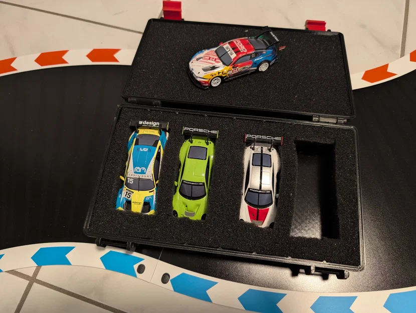 Hộp Đựng Chống Va Đập Cho Xe Carrera Hybrid - Image 1