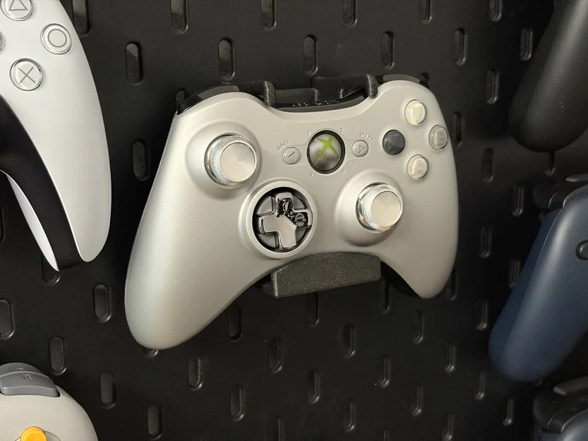 Giá đỡ tay cầm Xbox 360 cho bảng treo Ikea Skadis cực gọn - Image 1