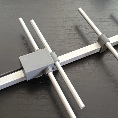 Bộ kẹp linh kiện ăng-ten Yagi (Yagi element mounts)