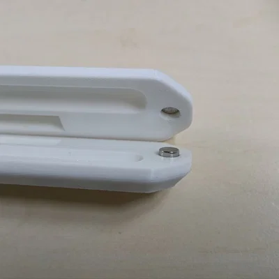 Hộp đựng Apple Pencil – Chốt nam châm (Bản Remix)