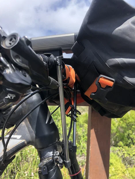 Ngàm gắn bình nước và phụ kiện bikepacking cho ống khung xe (nhiều kích thước) - Image 13