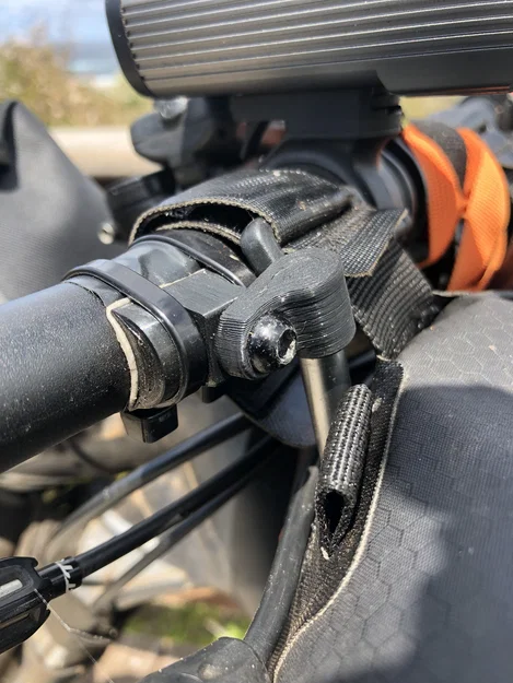 Ngàm gắn bình nước và phụ kiện bikepacking cho ống khung xe (nhiều kích thước) - Image 14