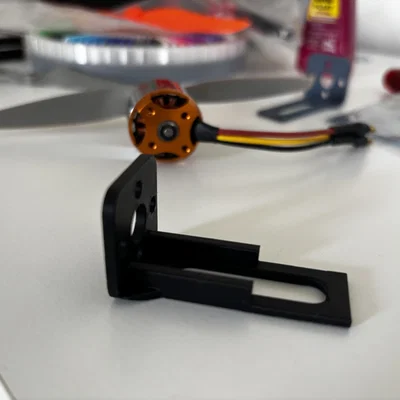 Ngàm gắn động cơ brushless cho máy bay RC bằng gỗ