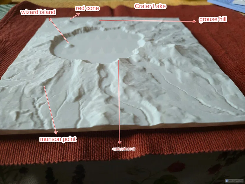 Mô hình địa hình 3D Crater Lake tỉ lệ 1:86.000 ấn tượng - Image 2