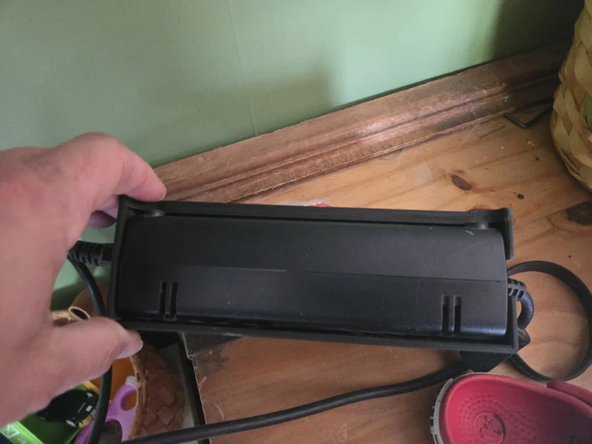 Giá treo tường cho cục nguồn Xbox 360 - Image 2