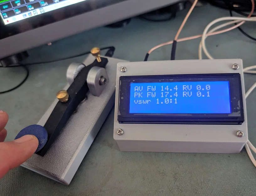 Vỏ hộp cho thiết bị đo công suất/SWR dùng Pi Pico - Image 1