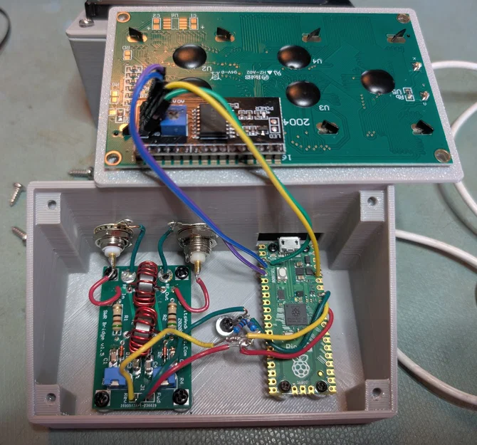 Vỏ hộp cho thiết bị đo công suất/SWR dùng Pi Pico - Image 3