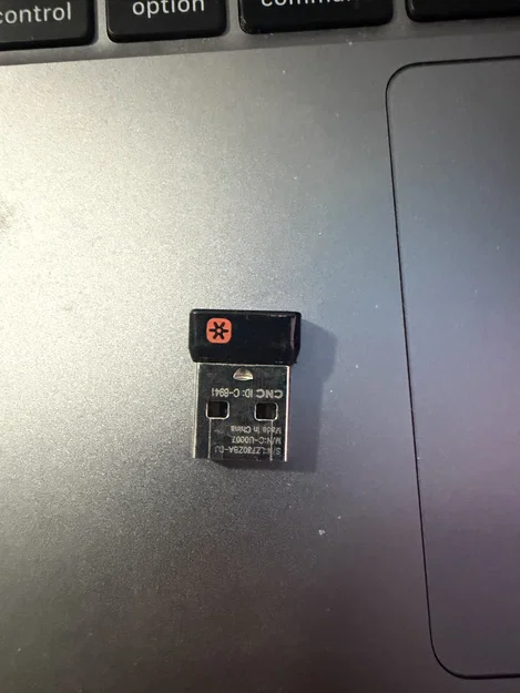 Kẹp móc khóa cho Logitech USB Unifying Receiver - Tiện ích chống thất lạc - Image 2