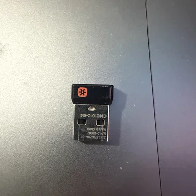 Kẹp móc khóa cho Logitech USB Unifying Receiver - Tiện ích chống thất lạc