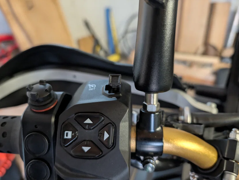 Aprilia Tuareg 660 – Nút bấm Cruise Control thay thế - Image 1