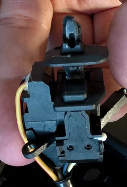 Aprilia Tuareg 660 – Nút bấm Cruise Control thay thế - Image 3