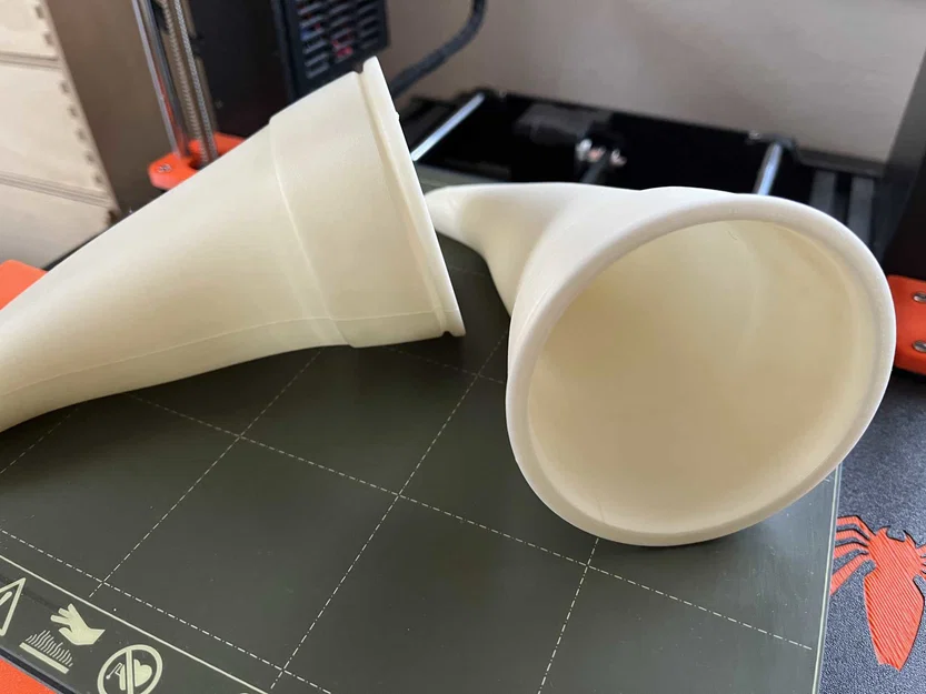 Mô hình sừng uống nước Viking (Viking drink horn) cho dân in 3D - Image 2