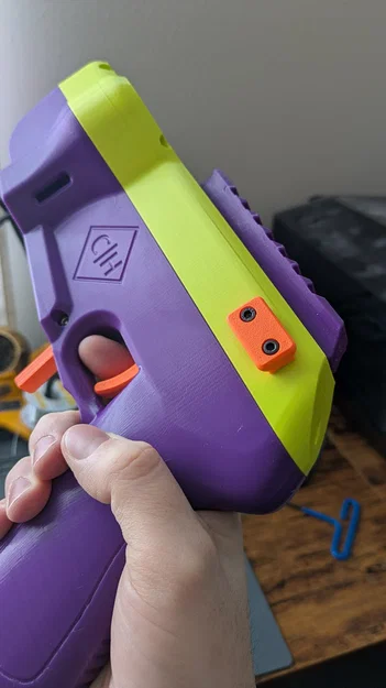 Riot - Mantis Lug - Image 1