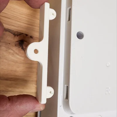 Giá đỡ loa Logitech Z207