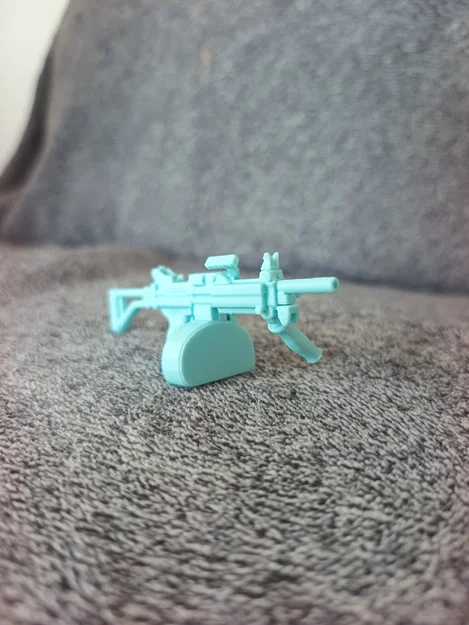 Mô hình móc khóa Negev từ CS2 - Phụ kiện độc đáo cho game thủ - Image 2