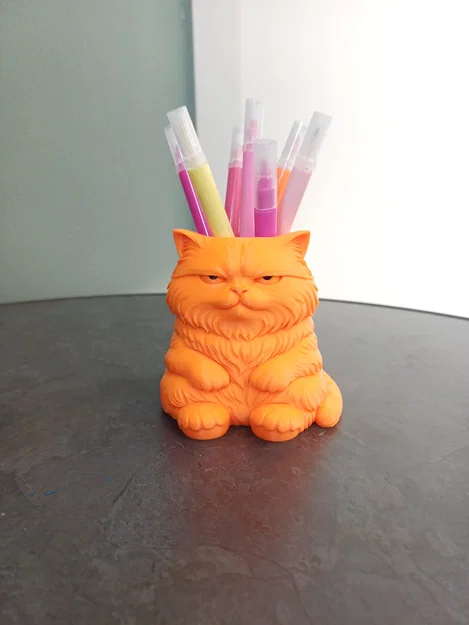 Ống cắm bút hình mèo quạu quọ – Đồ dùng trang trí bàn làm việc cực xinh - Image 3