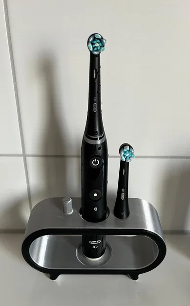 Đế cắm bàn chải và đầu bàn chải OralB iO - Image 1