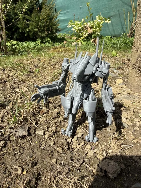 Mô hình Exoskeleton từ bộ phim District 9 - Image 2