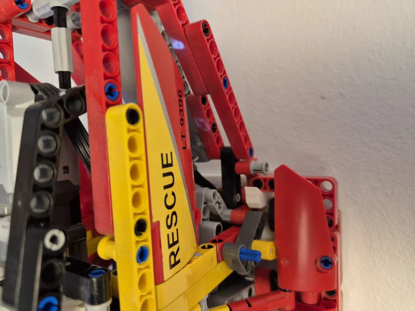 Giá treo tường "tàng hình" cho LEGO Technic 9396 Helicopter - Image 5