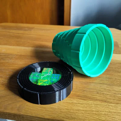 Cốc Xúc Xắc Gấp Gọn Thông Minh (Collapsible Dice Cup)