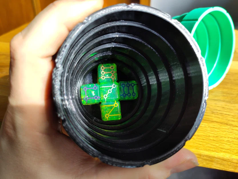 Cốc Xúc Xắc Gấp Gọn Thông Minh (Collapsible Dice Cup) - Image 2