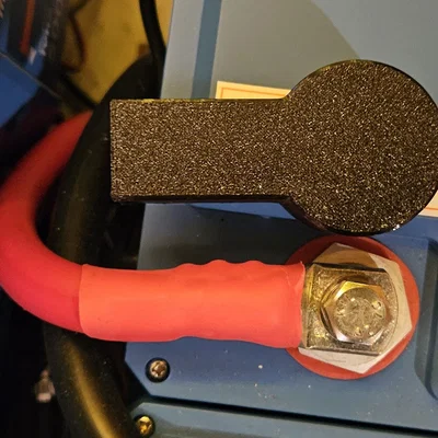 Nắp bảo vệ cực bình ắc quy Victron an toàn cho hệ thống điện