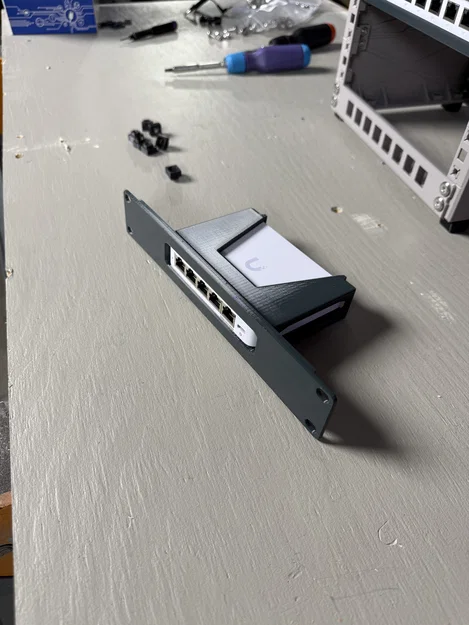 Ngàm gắn tủ rack 10-inch cho Ubiquiti USW-Flex-Mini 2.5G - In nhanh, không cần support - Image 4