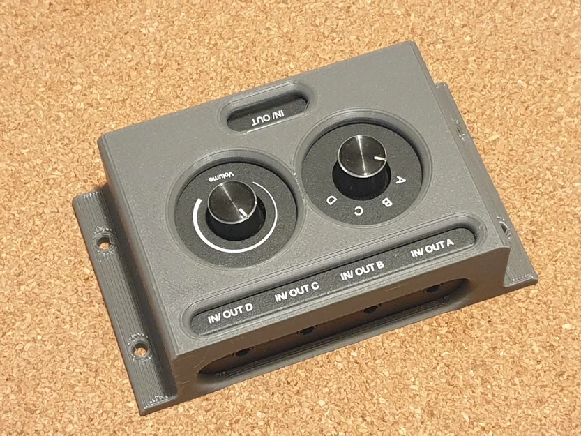 Giá đỡ bàn cho bộ chuyển/chia âm thanh 4 cổng (Lắp dưới hoặc trên mặt bàn) - Image 2