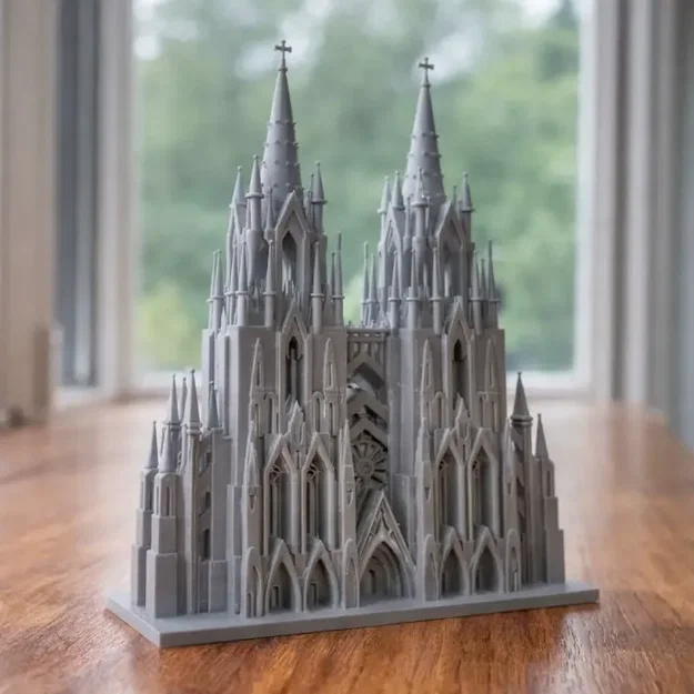 The Gothic Zenith | Mô hình tháp nhà thờ Gothic siêu chi tiết - Image 1