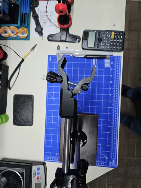 Giá đỡ kèm kẹp cho máy khò nhiệt YIHUA 959D-II - Image 2