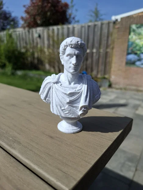 Tượng bán thân Hoàng đế La Mã - Image 1