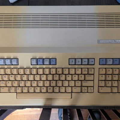 Commodore 128 Cherry MX Plungers