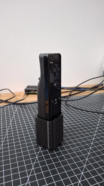 Giá đỡ tay cầm Wiimote - Image 1