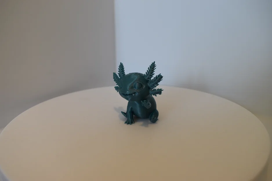 Mô hình chú Axolotl mini dễ thương cho bàn làm việc - Image 3