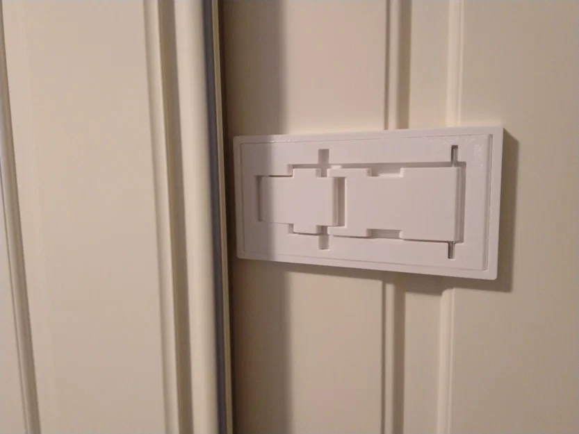 Chốt khóa an toàn cho cửa tủ quần áo lùa - Image 2