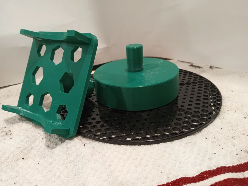 Giá Đỡ Xe RC Xoay Được Tận Dụng Từ Cuộn Prusament - Image 3