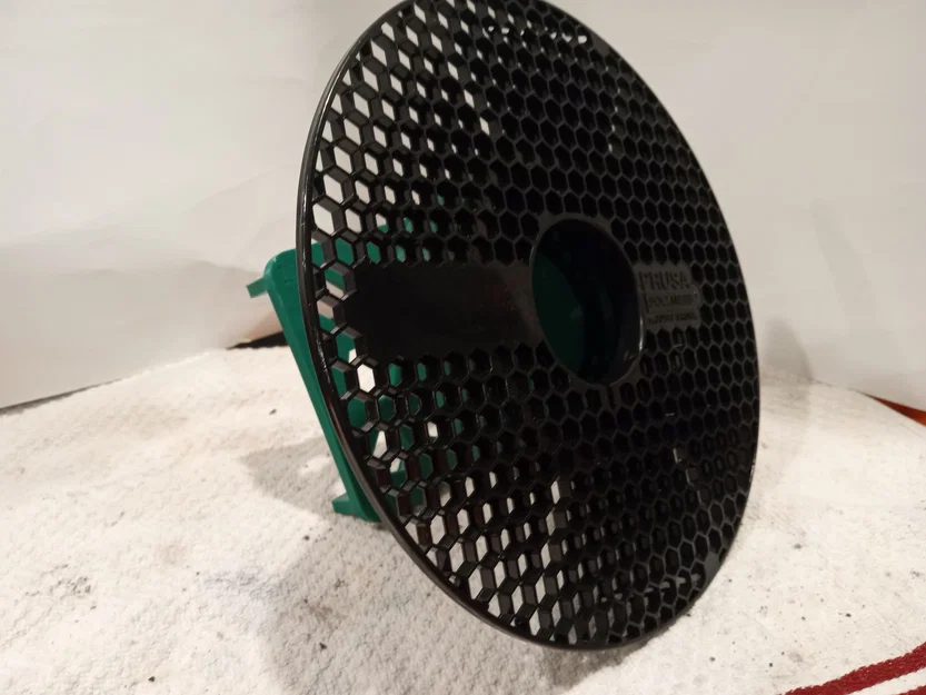 Giá Đỡ Xe RC Xoay Được Tận Dụng Từ Cuộn Prusament - Image 5